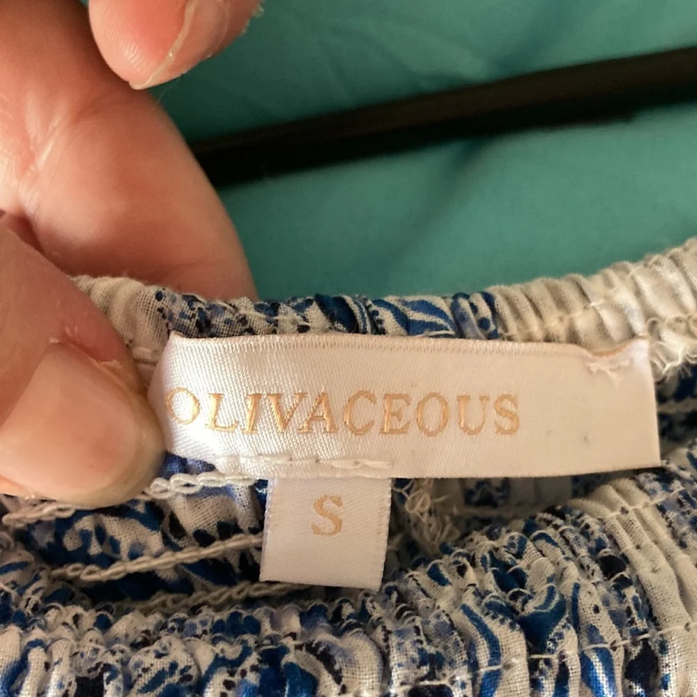 Stretchy blue and white short sleeve crop top Size S by Olivaceous - Picture 3 of 5